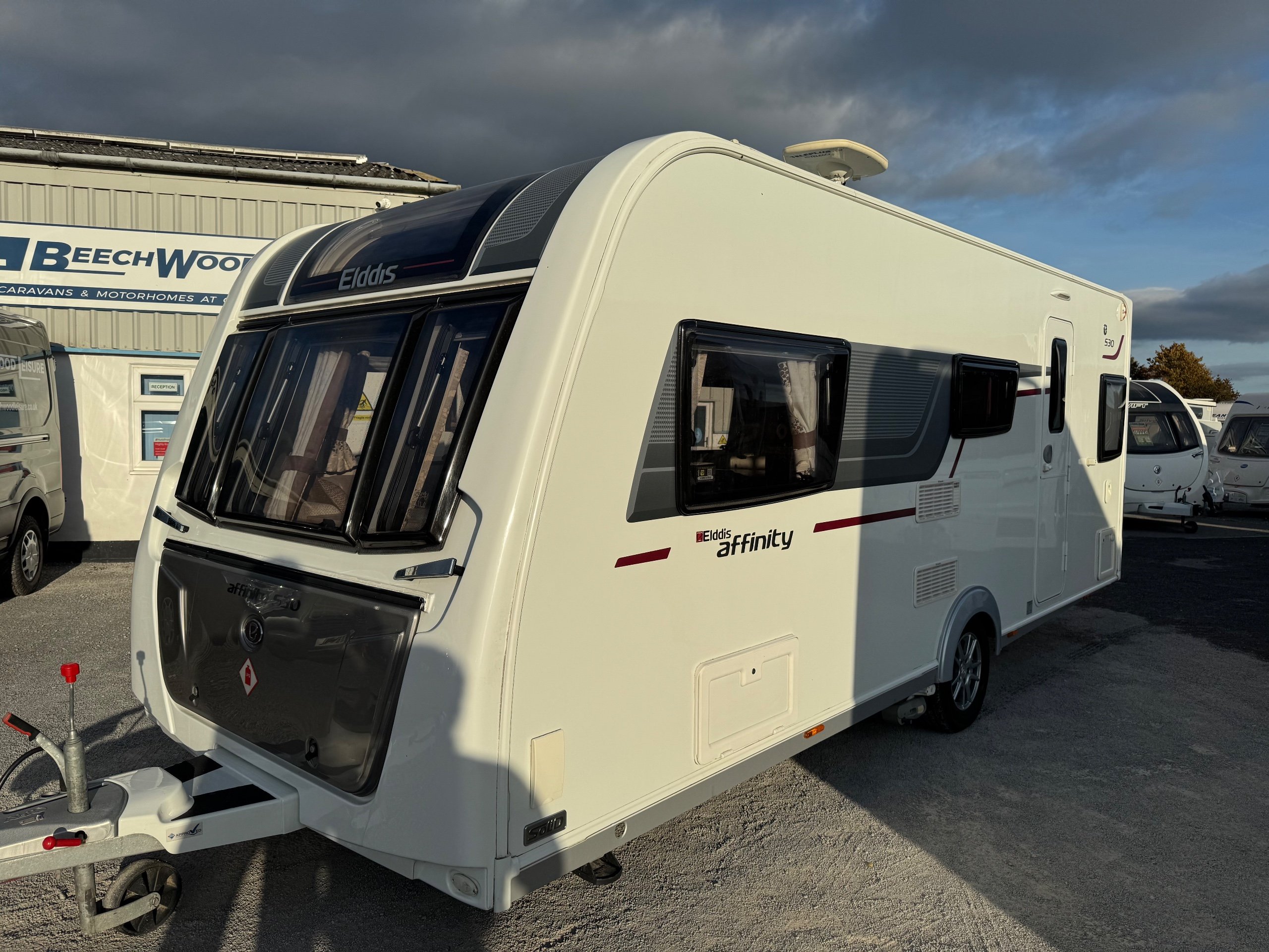 2017 Elddis AFFINITY 530