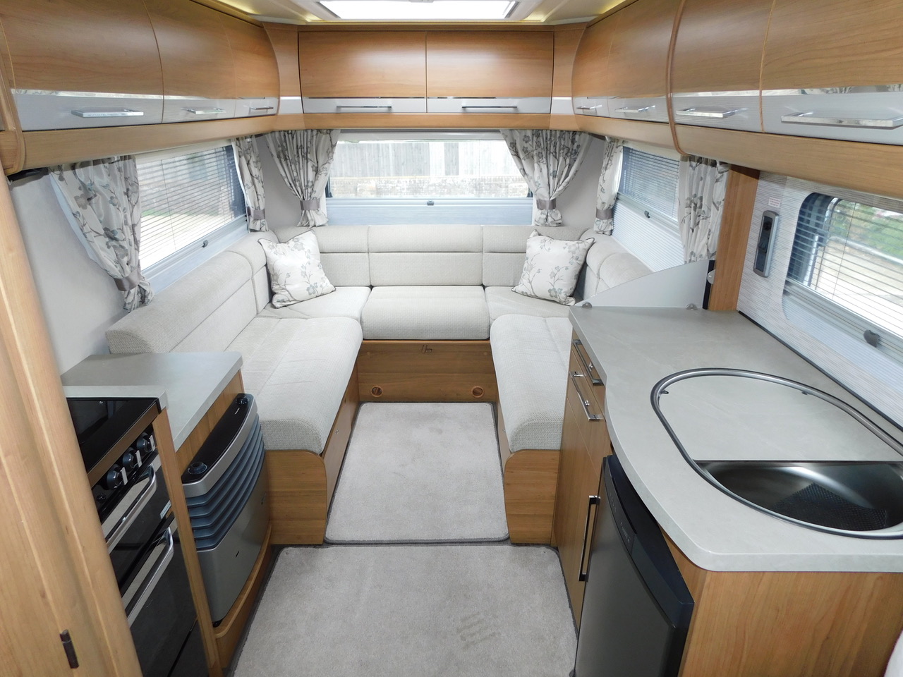 2017 Auto-Trail Apache 634 AUTOMATIC