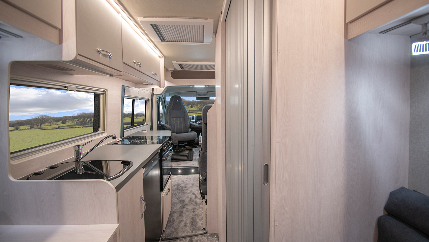 AUTO SLEEPERS ACTIVE FL635