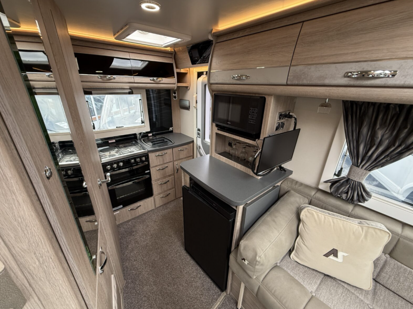 AUTO SLEEPERS BROADWAY EK LT