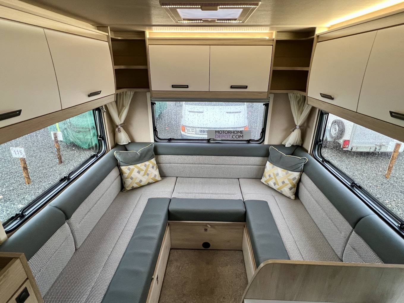 Auto-Trail F-Line F68