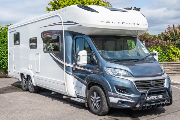 Auto-Trail Comanche HB 180BHP Lo Line Auto