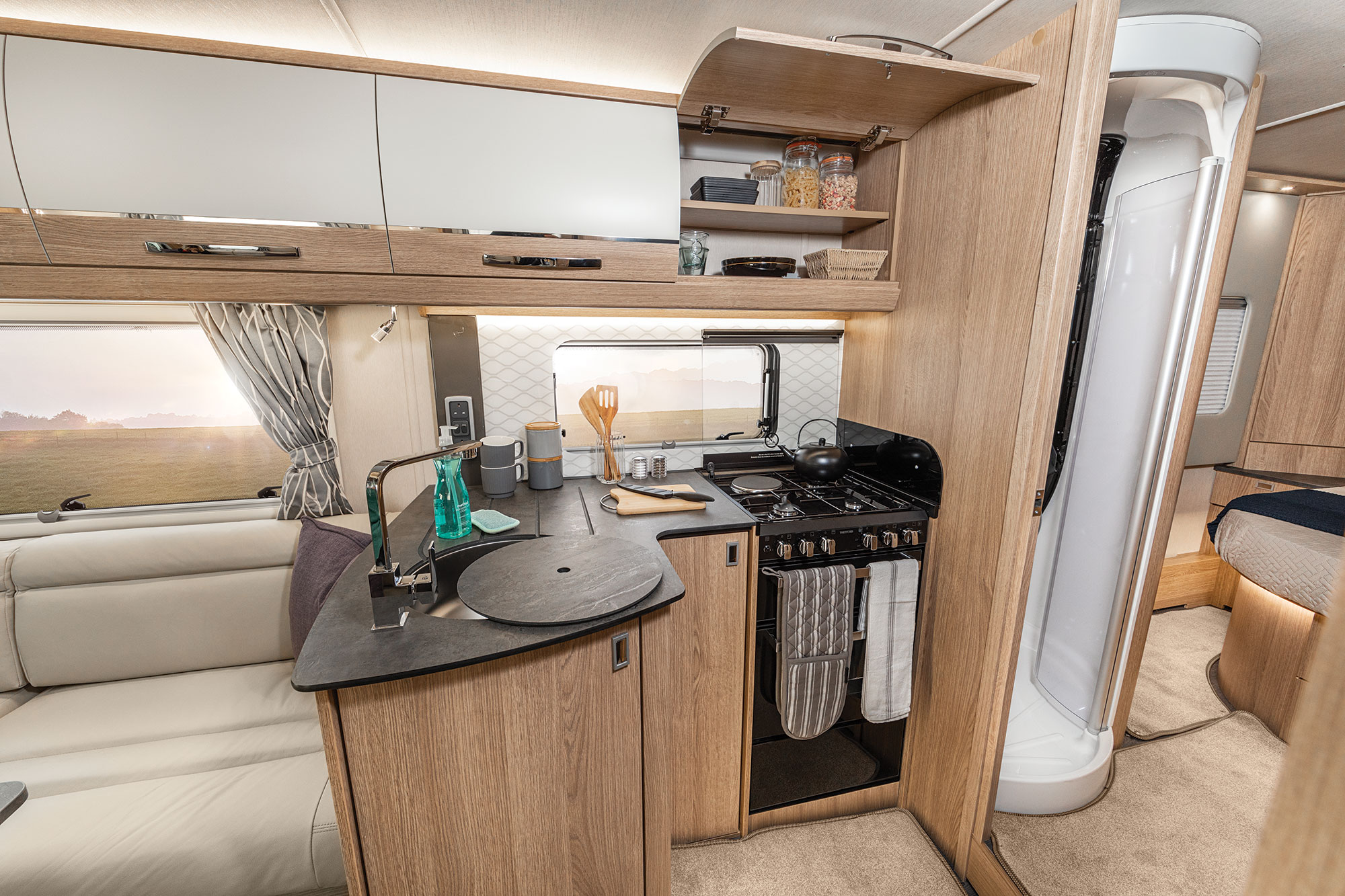 2019 Auto-Trail Comanche HB Automatic 2 Berth with Rear Island Bed