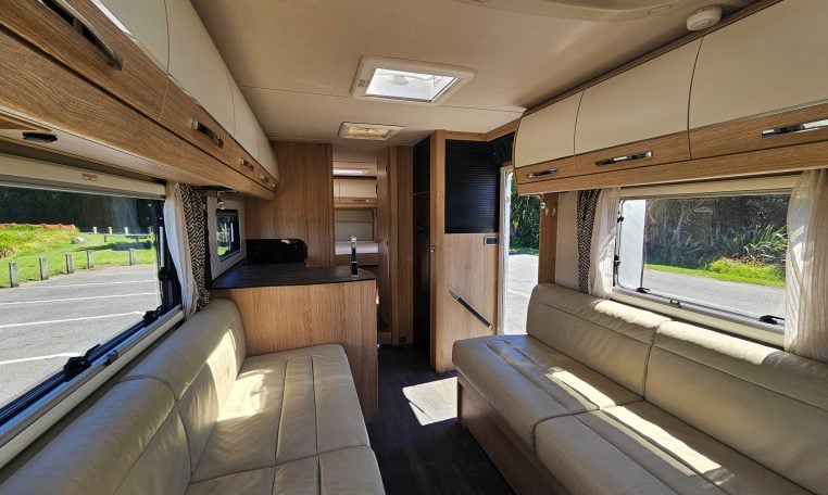 Autotrail Comanche Hi Line 180BHP Auto