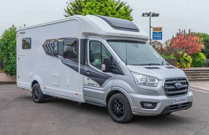 Auto-Trail Excel 690T