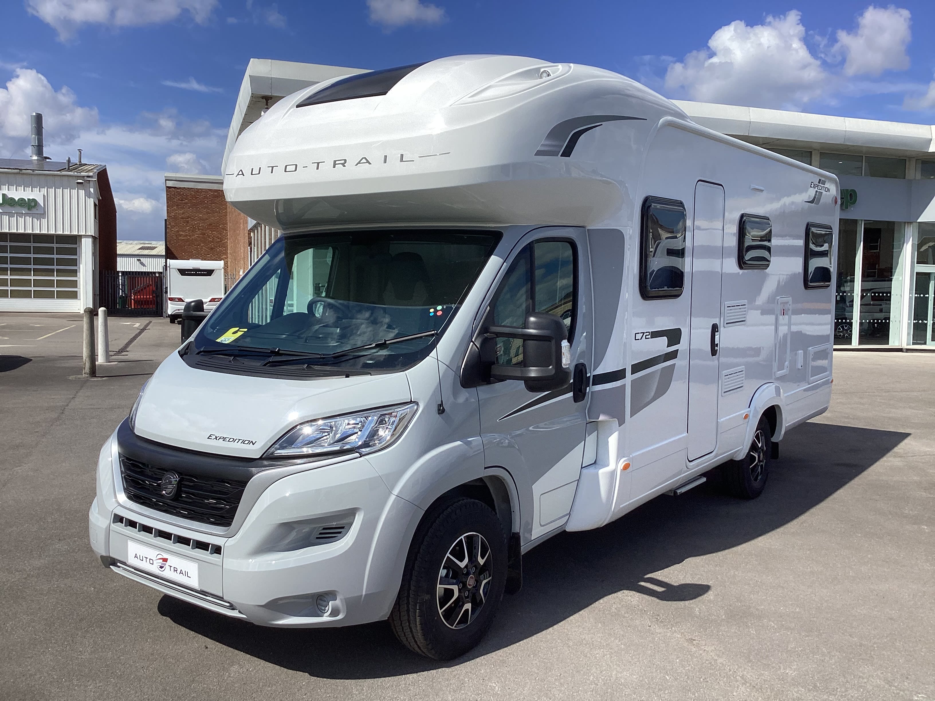 Auto-Trail Expedition Coachbuilt C72