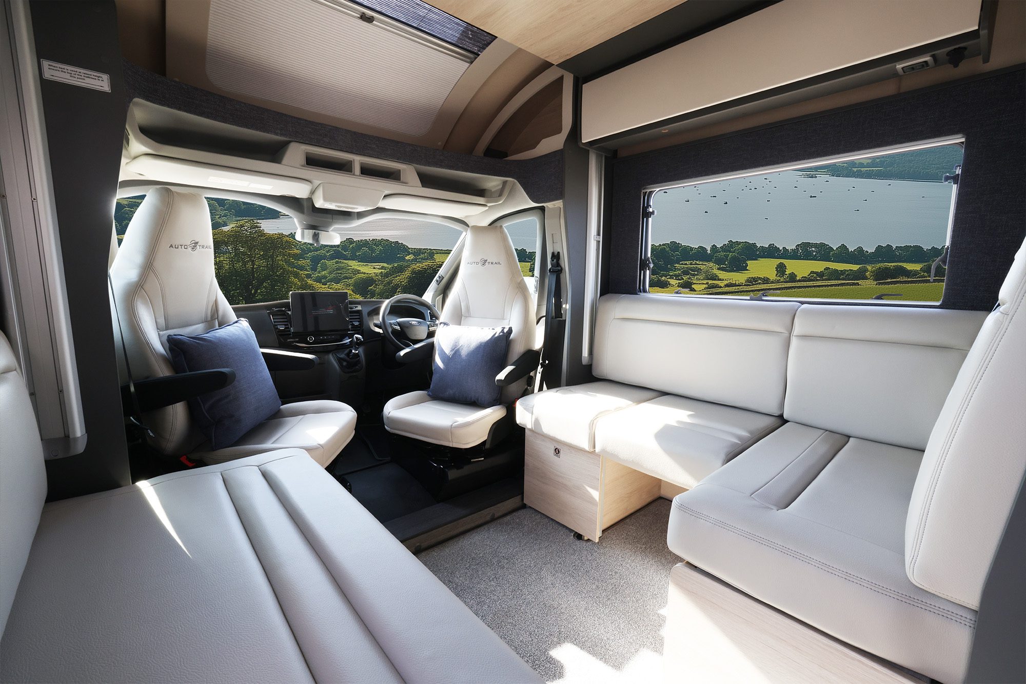 Autotrail F-Line F60 170BHP Auto