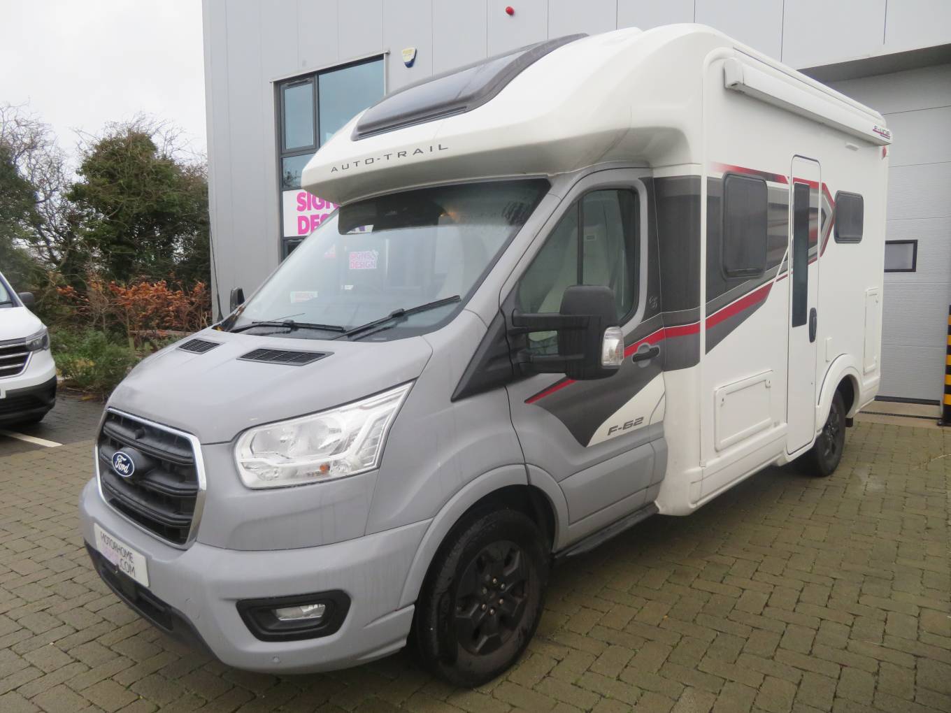 Autotrail F-Line F62 165BHP Auto