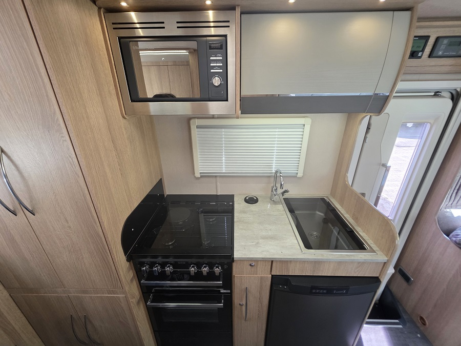 Auto-Trail Imala 736 G