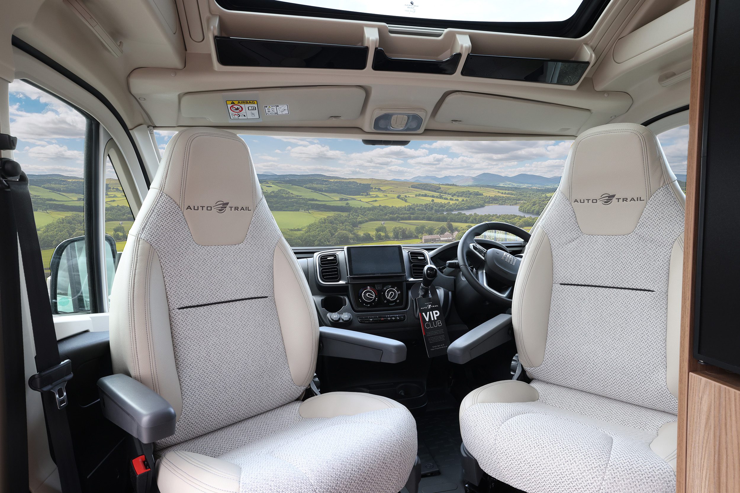 Auto-Trail V-Line 610 SE 140BHP (2024) 2-Berth Rear-Lounge Campervan
