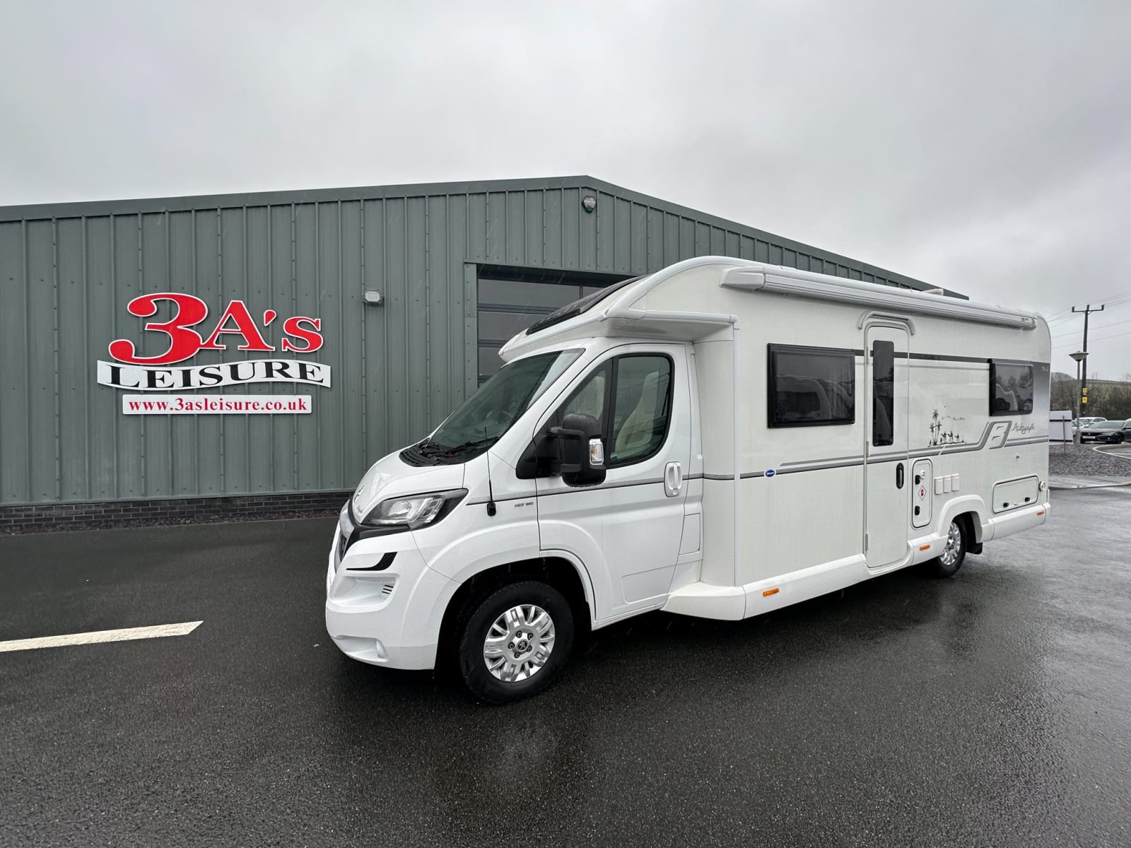 2018 Bailey Autograph 75-2 Fixed Bed 2-Berth Motorhome