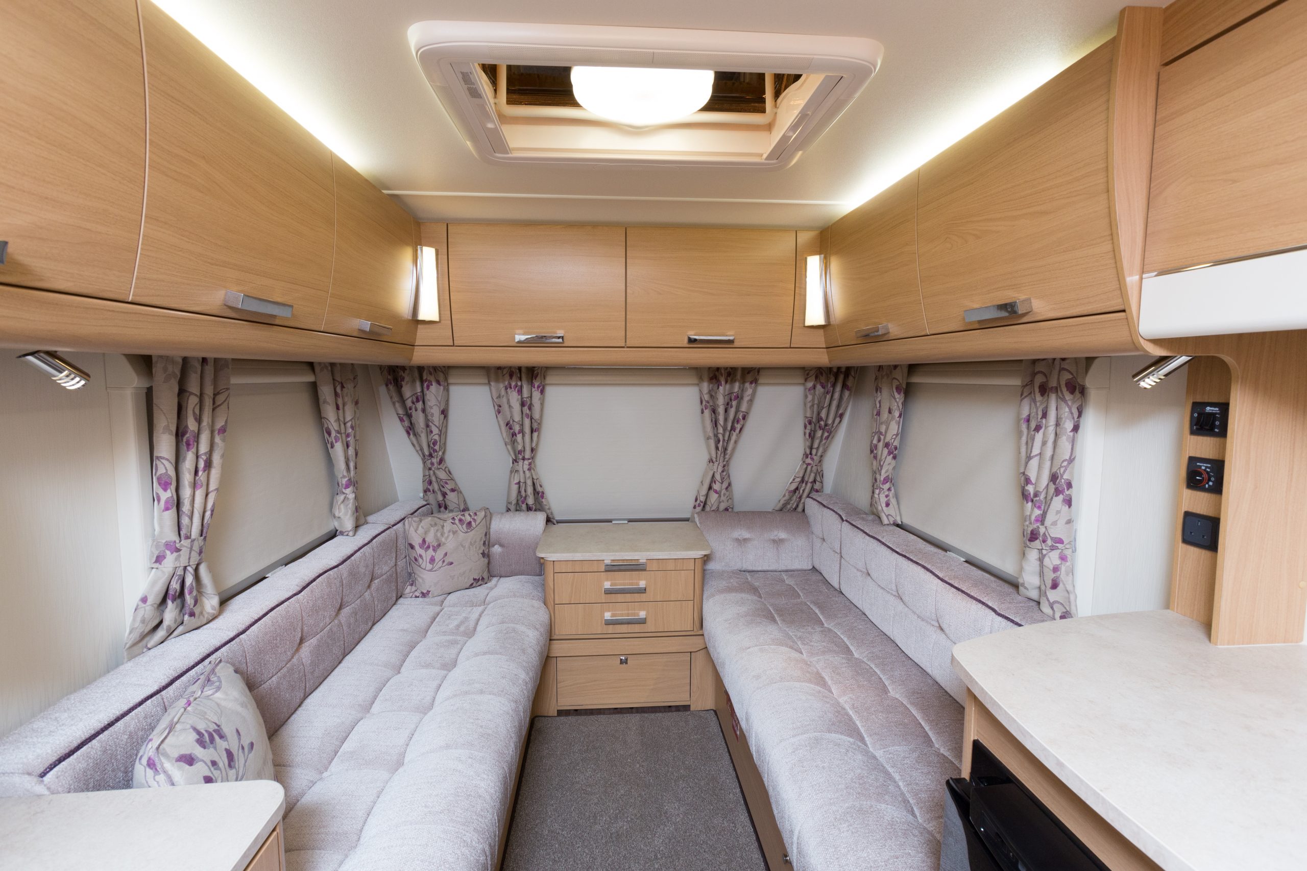 Elddis Avante