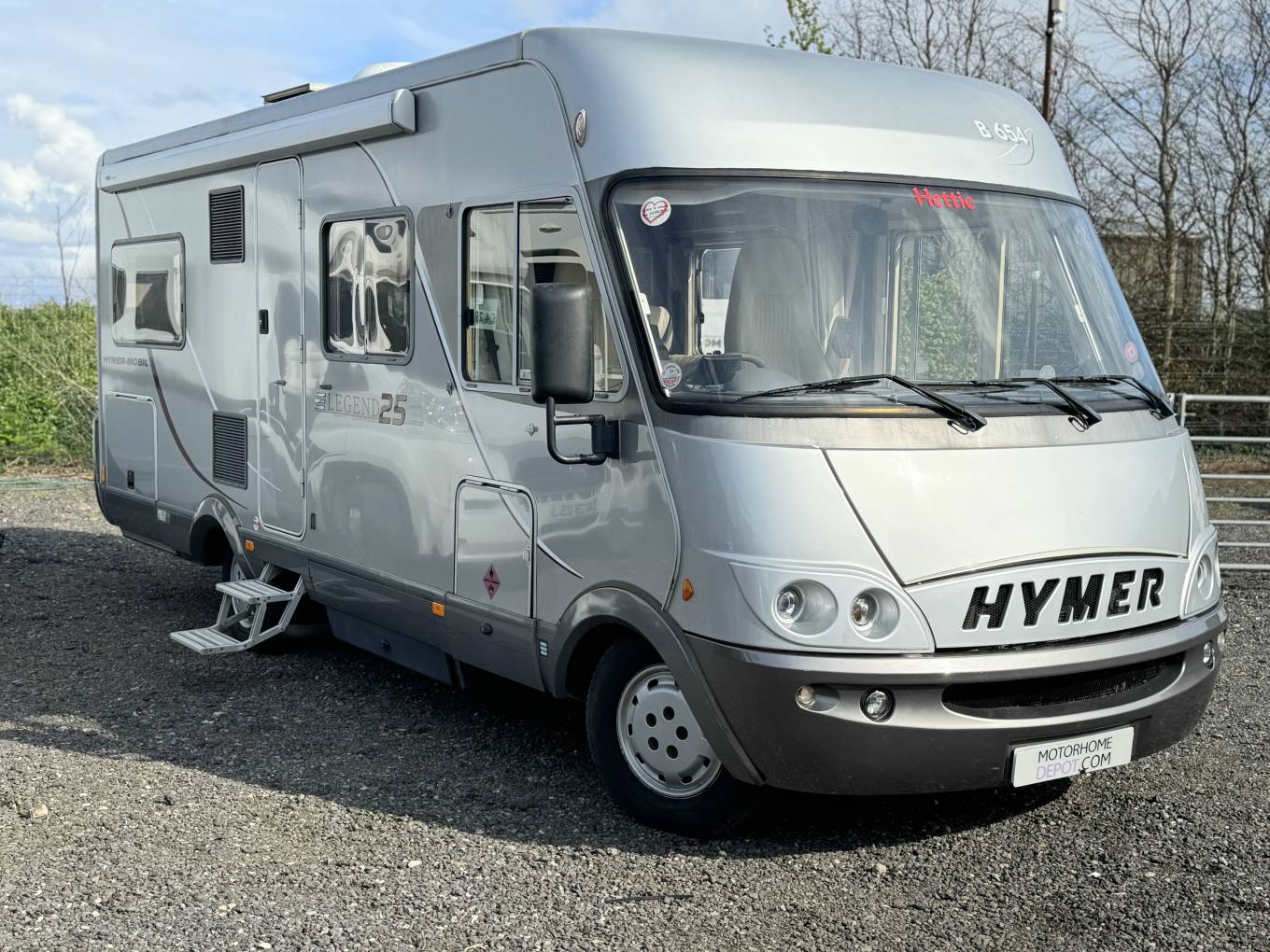 Hymer B654