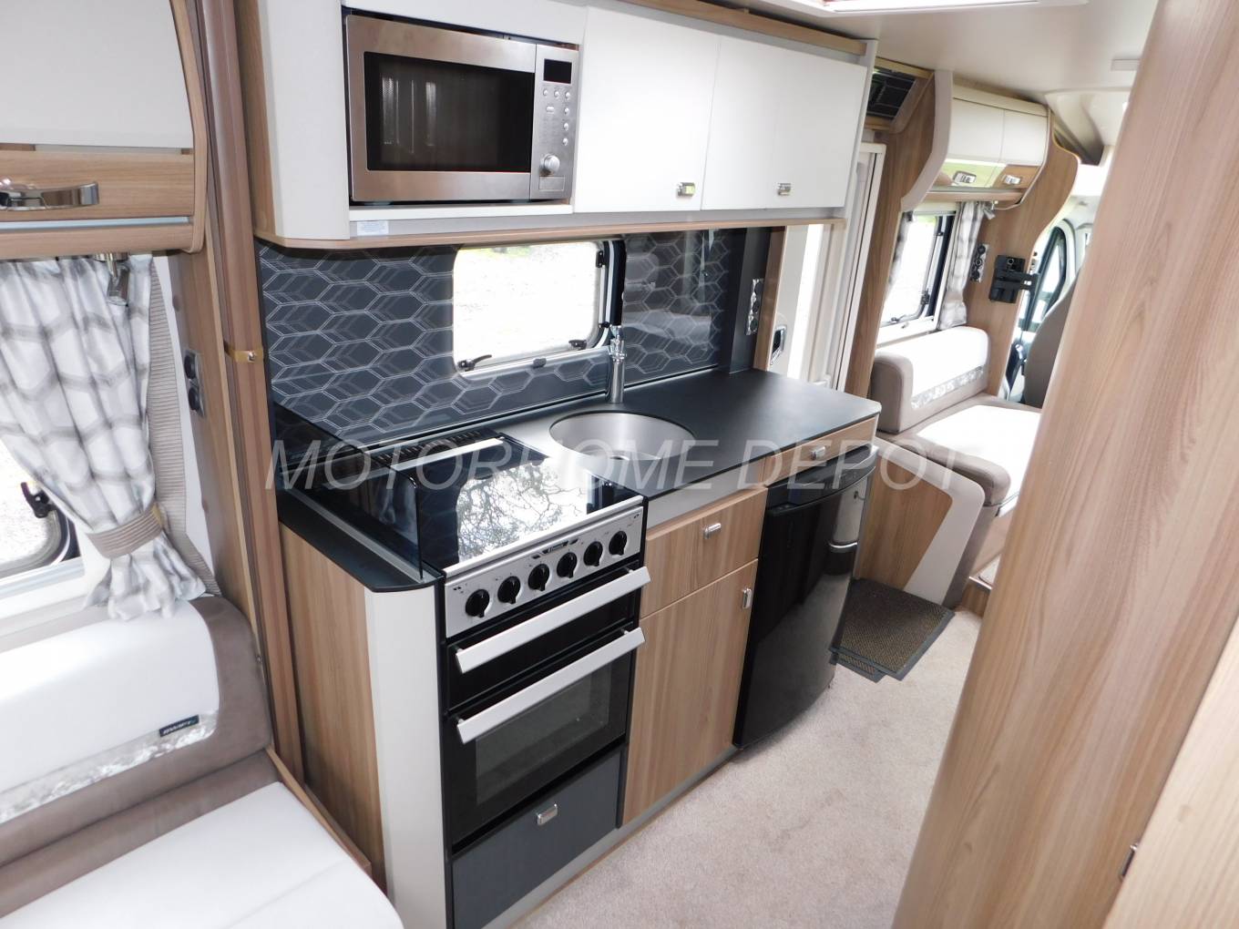 2000 Bailey Used 2016 Bolero 744 Pr Motorhome