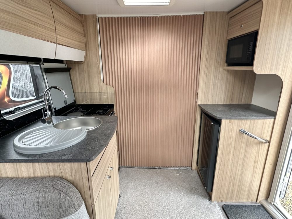 2022 Bailey Used 2022 Elegance 850 Grande