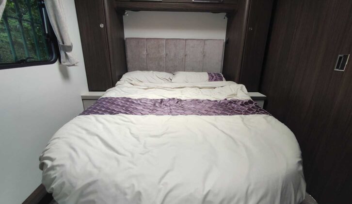 Buccaneer Commodore Island Bed