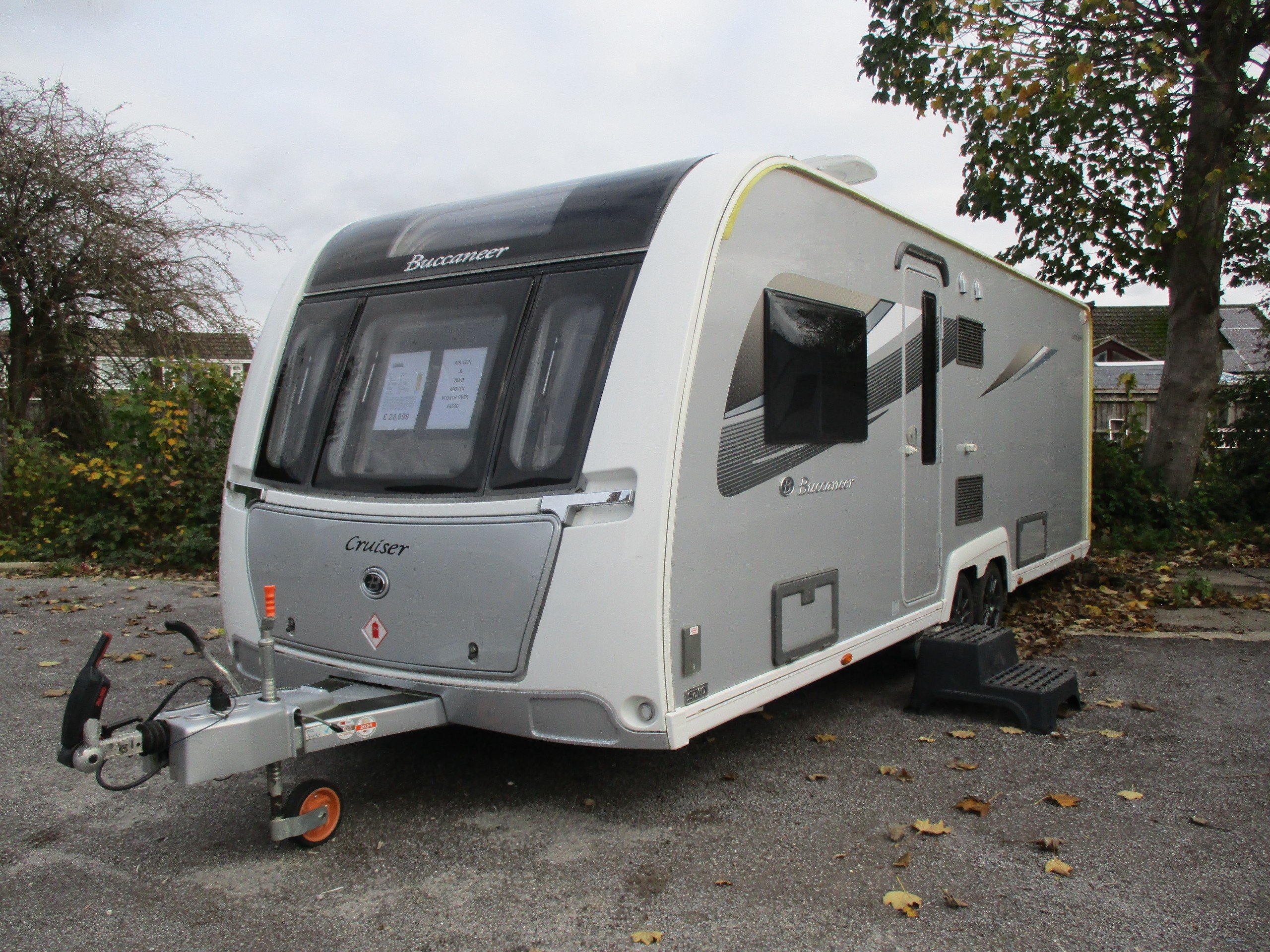 2021 Buccaneer Cruiser 4-Berth Caravan with AWD Mover and Air Conditioning