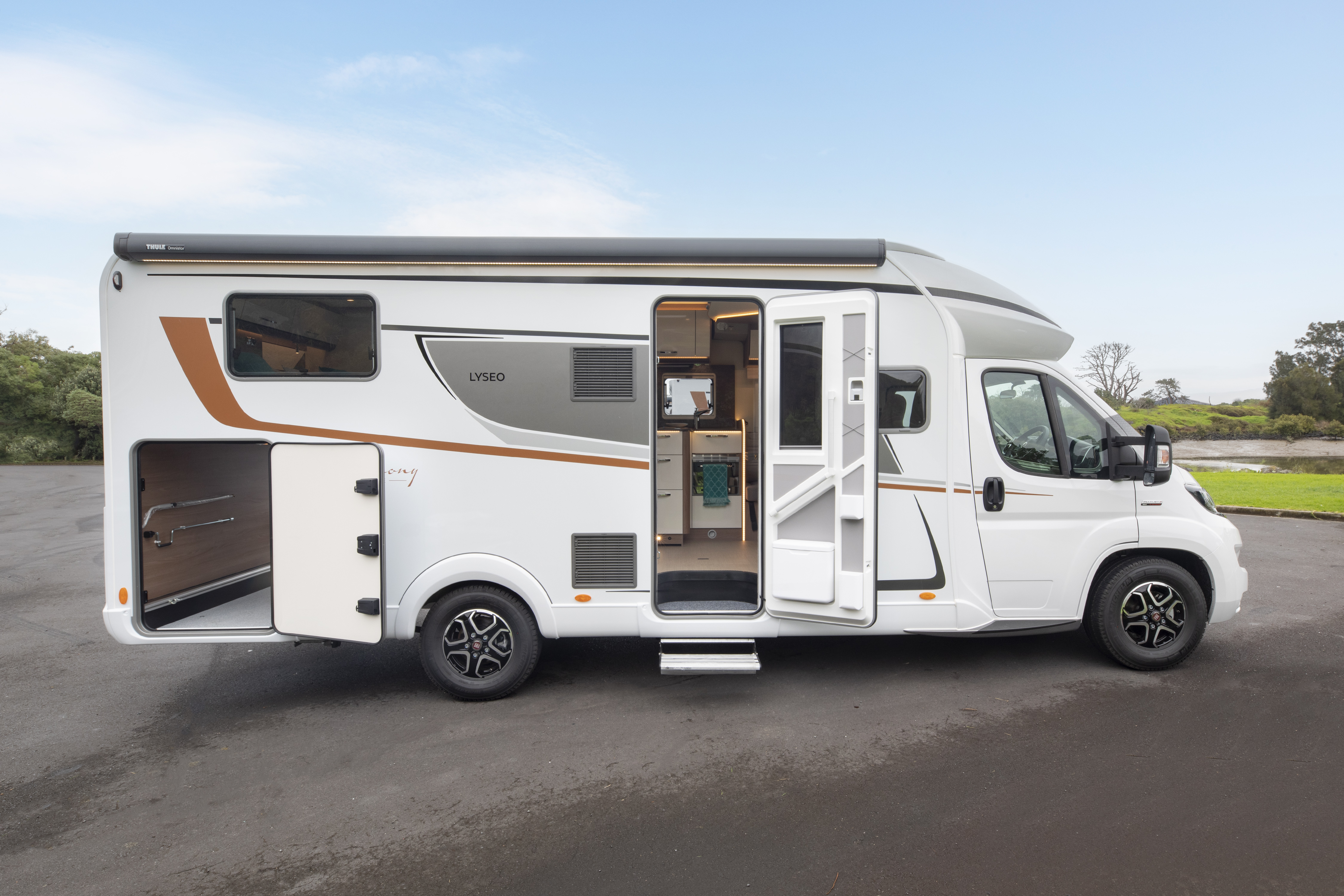 Burstner Lyseo 728G Limited