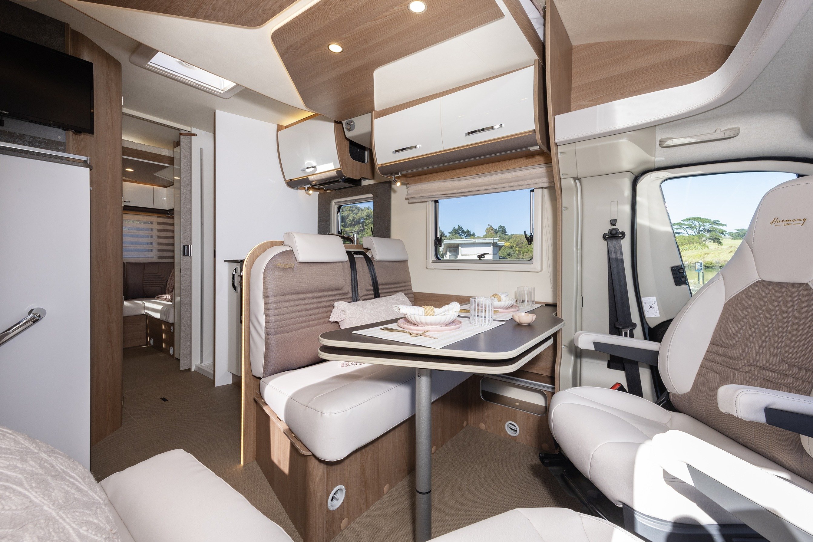 2023 Bürstner Lyseo Peugeot Boxer Automatic Island Bed Motorhome