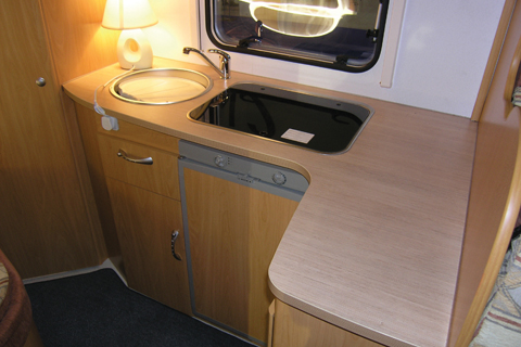 Chausson Flash 04 Ford Transit 2.4 TDci, 3 Berth, 4 Belts, Fixed Bed, Garage, MOT, 12 Months Warranty, Habitation Service