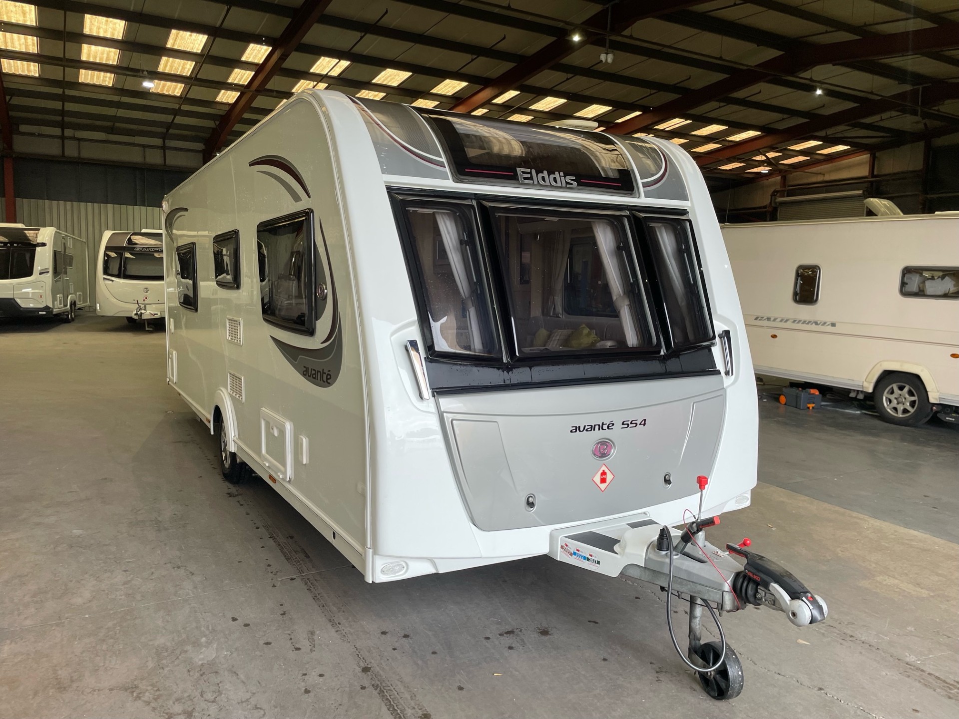 Elddis Avante 554