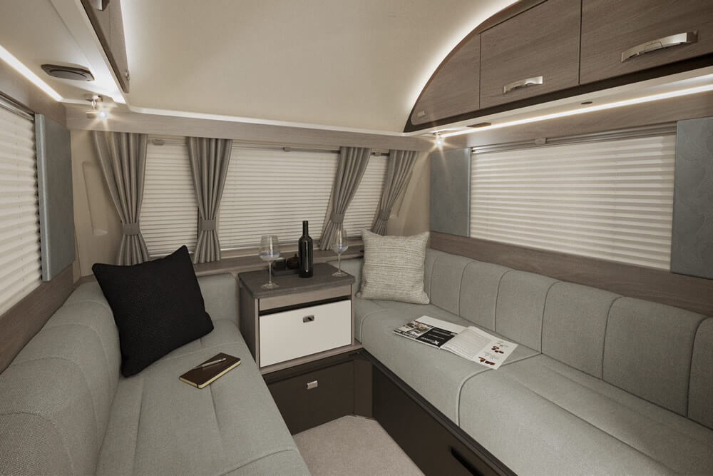 2027 Swift Challenger 390