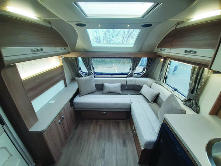 2022 Swift CHALLENGER X 860