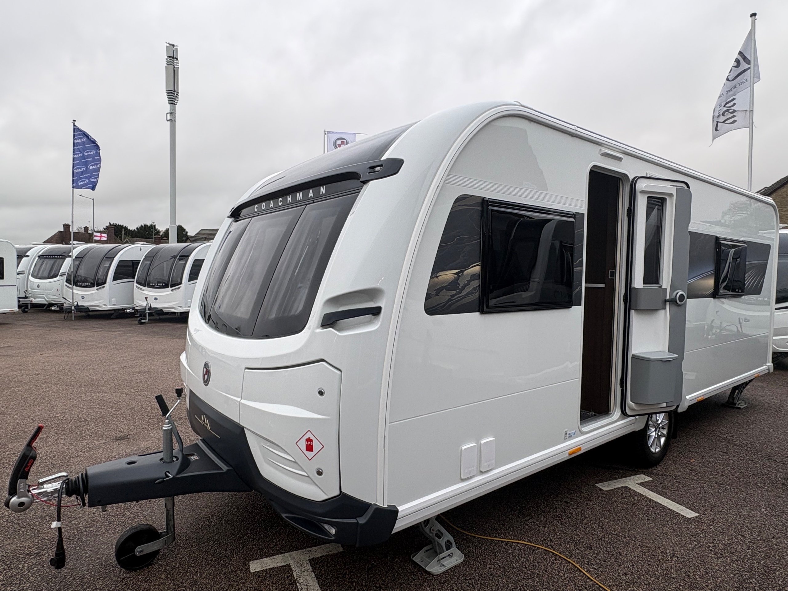 2027 Coachman Lusso 1