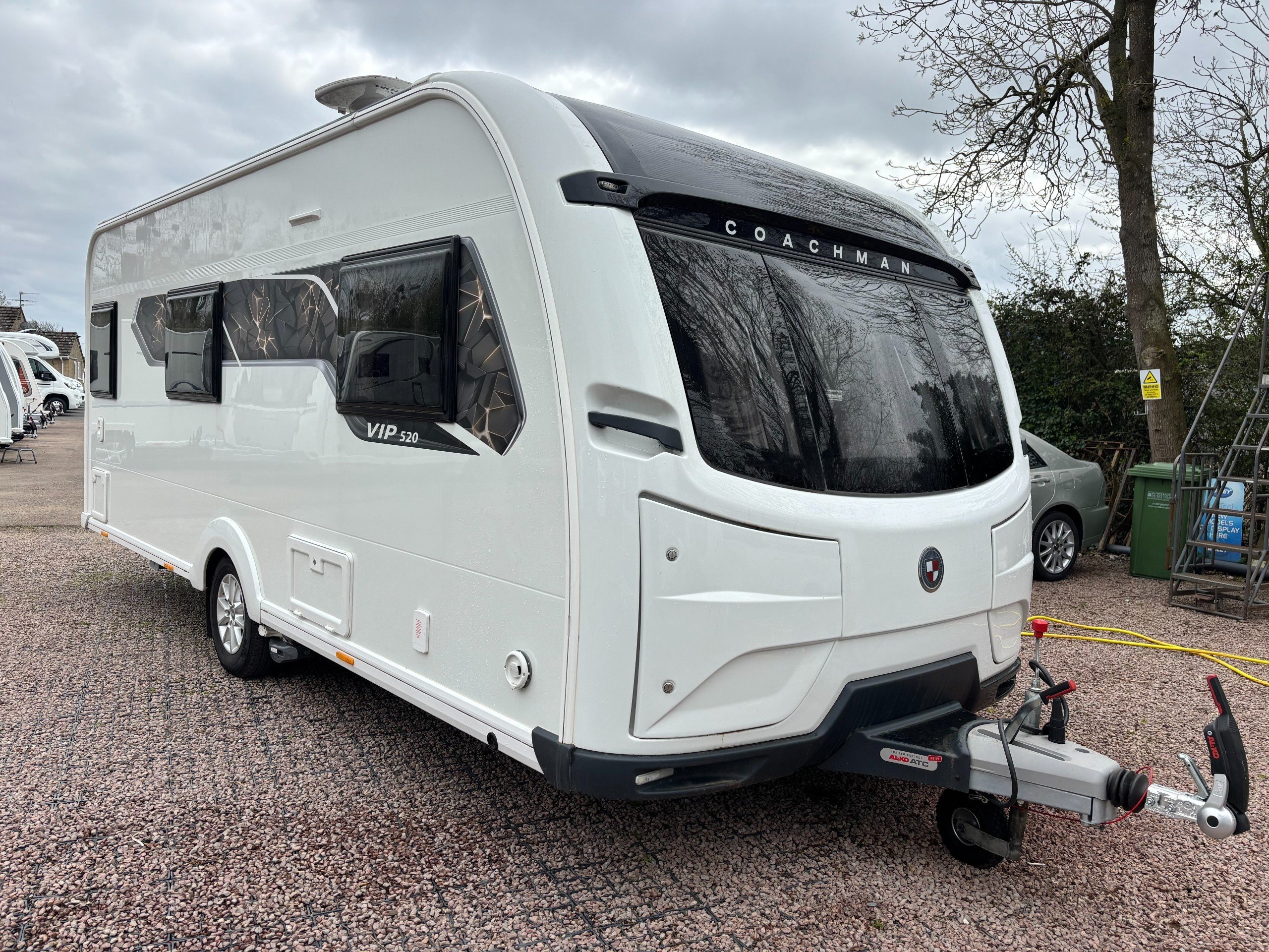 2025 Coachman VIP 520 Used 3 Berth Caravan with Transverse Island Bed
