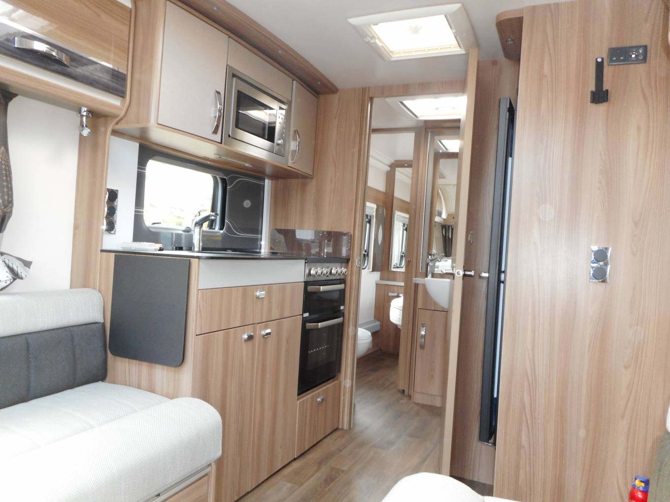 Swift Conqueror 560