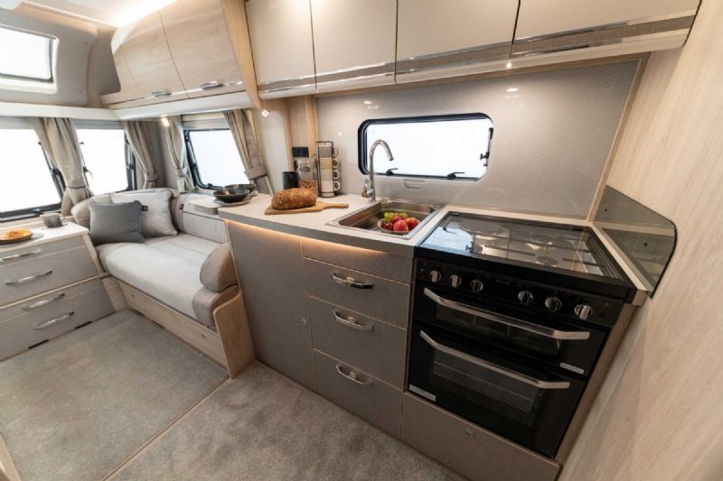 Elddis Crusader Zephyr