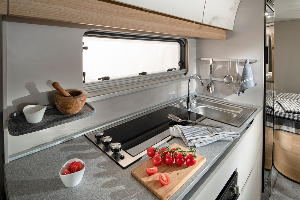 2019 Adria Adora