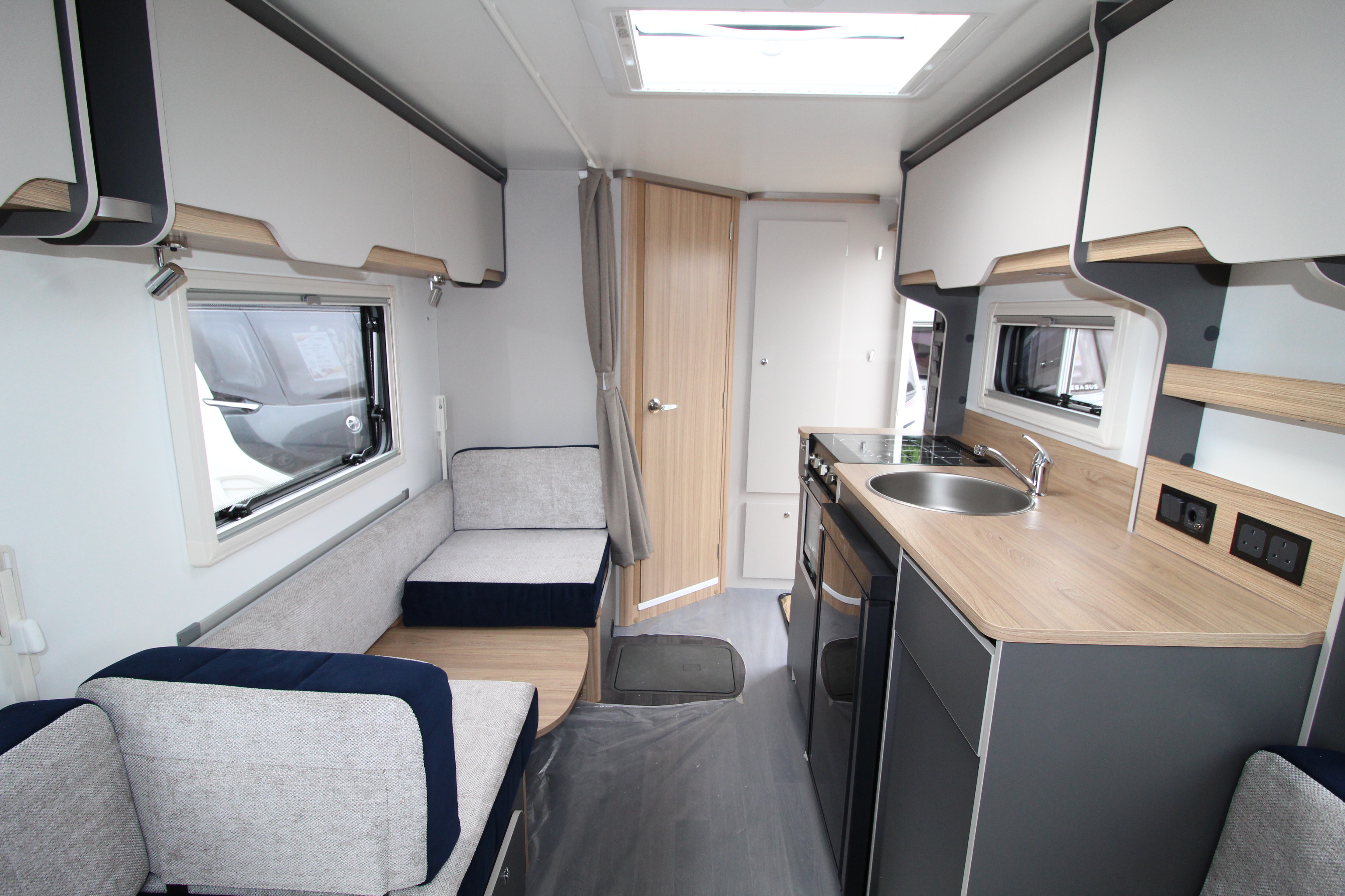 2021 Bailey Discovery D4-4