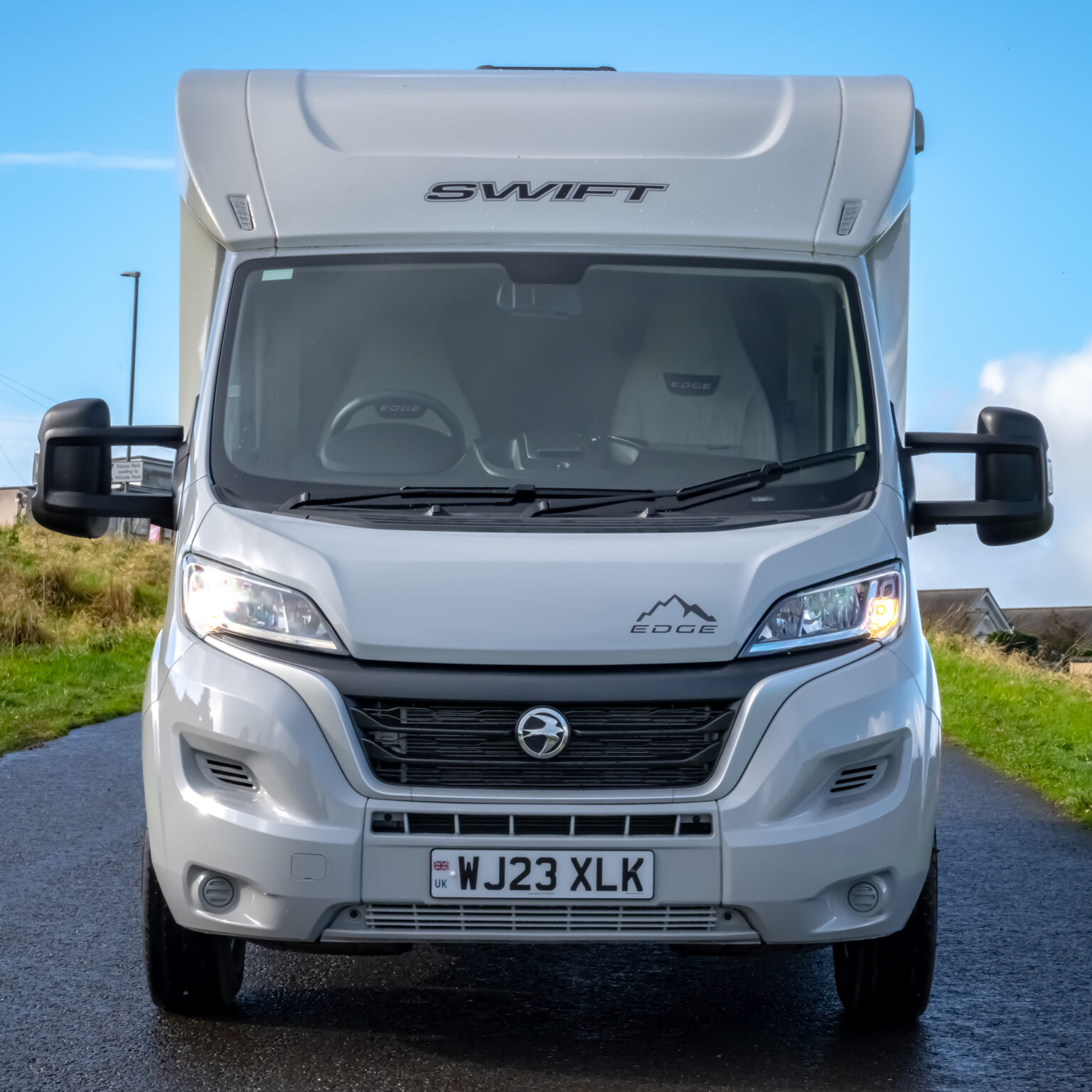 Swift Edge 464