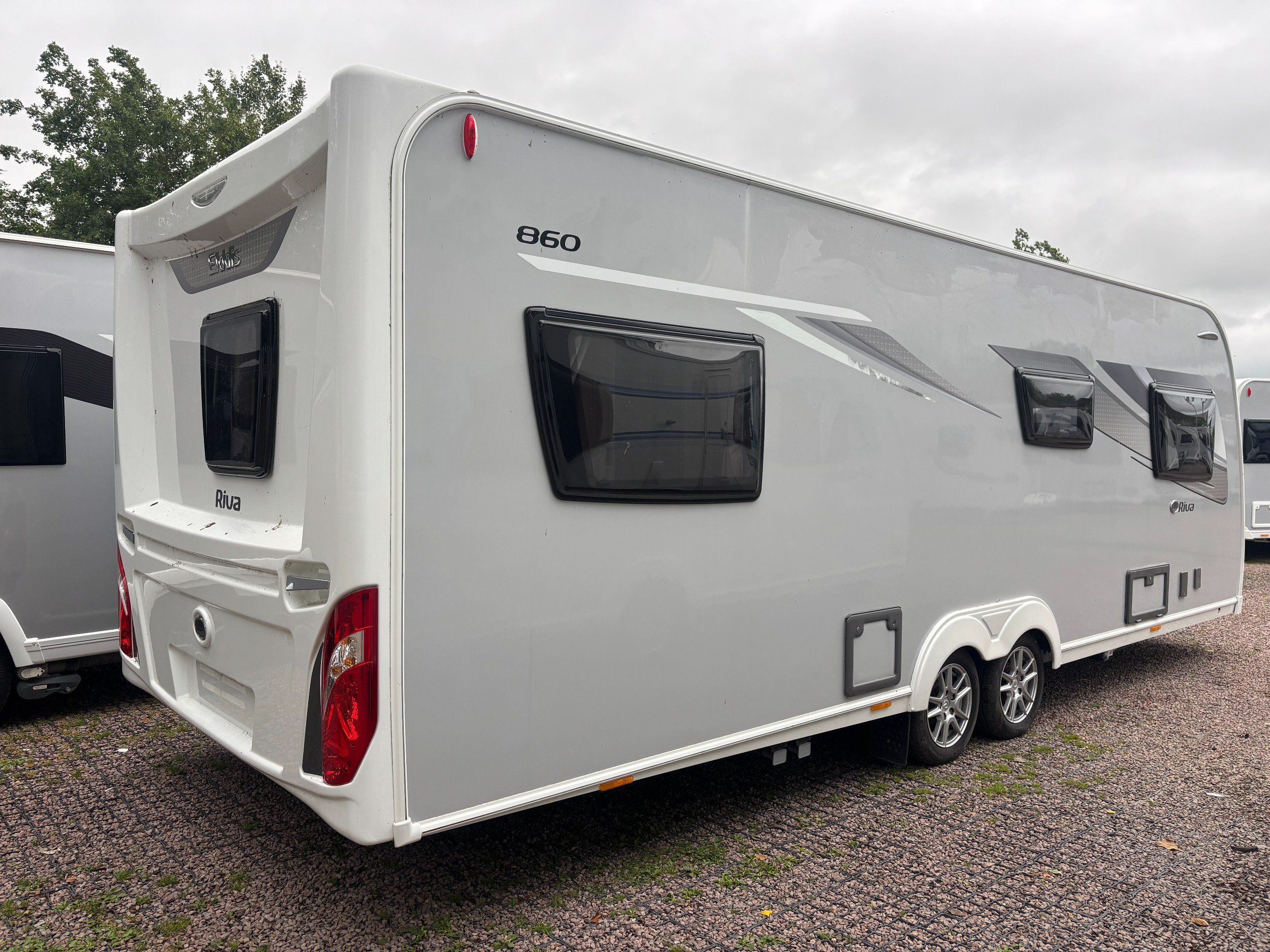 2022 Elddis Avante Riva 860