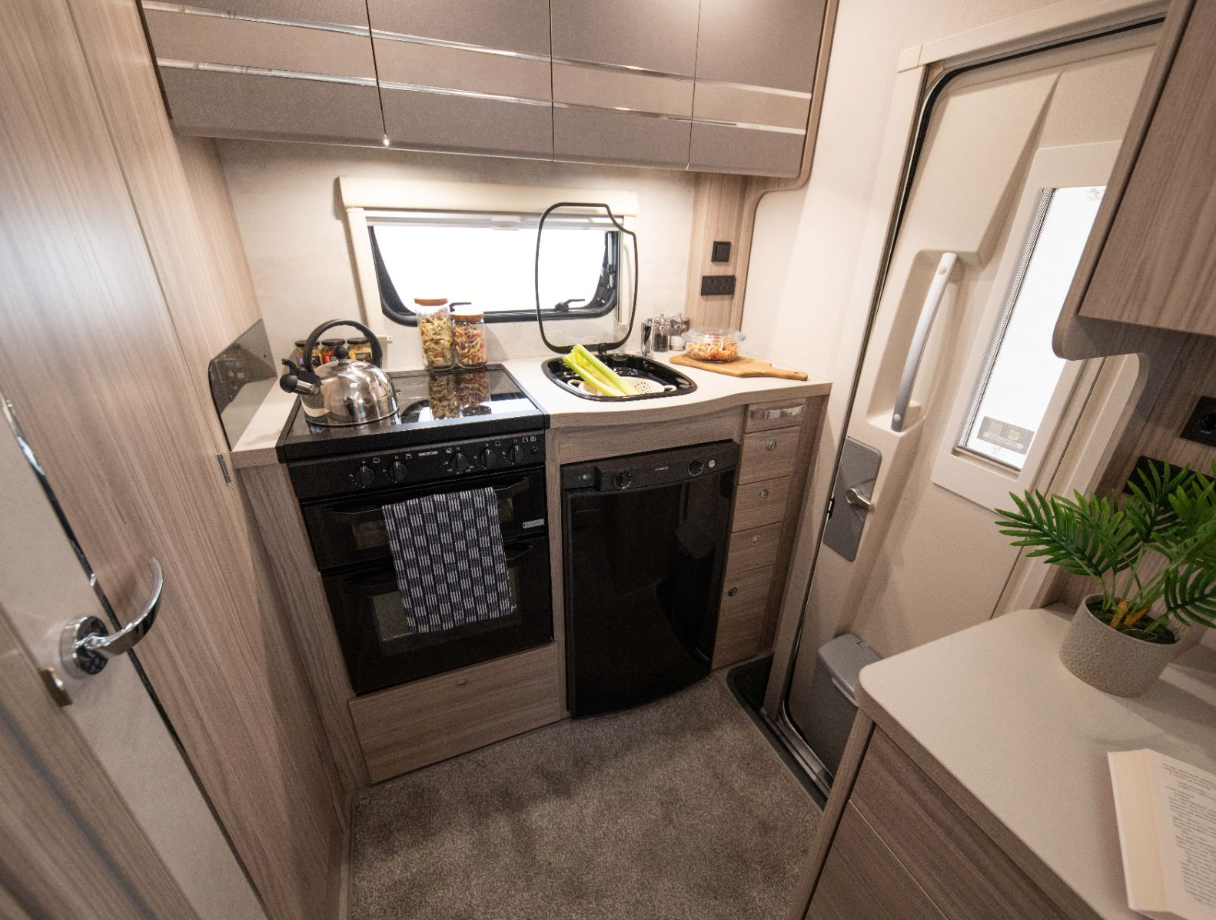 Elddis Signature 115