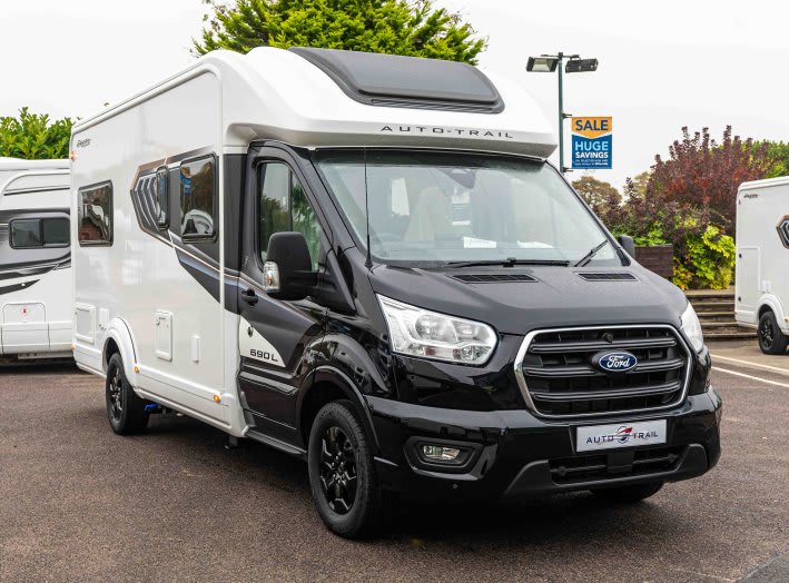 Auto-Trail Excel 690l
