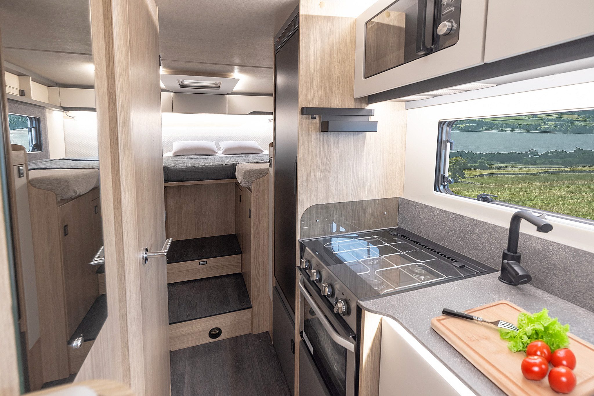 2025 Auto-Trail Excel 690L