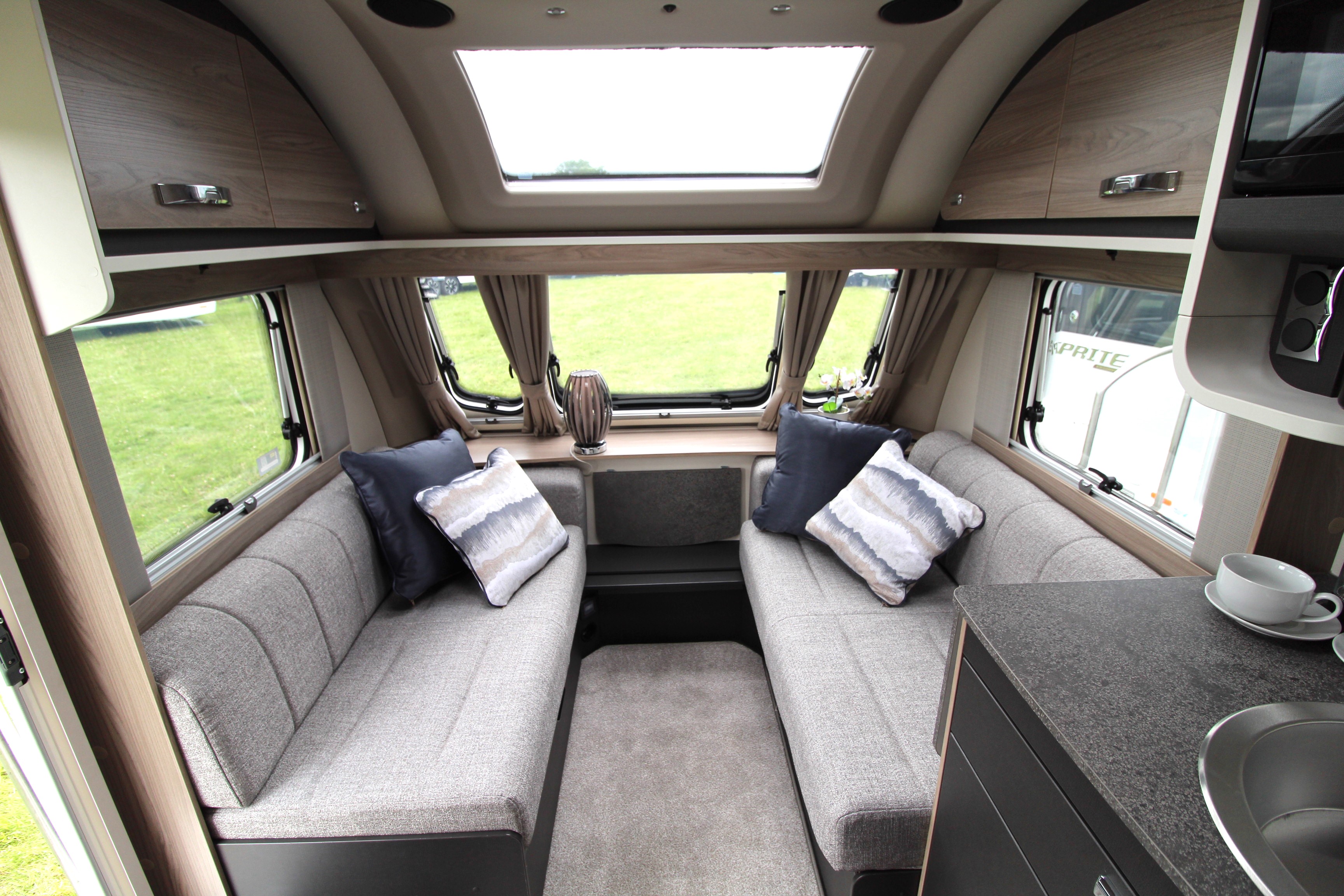 New 2025 Swift Sprite Exclusive 4SB 4 Berth Transverse Island Bed