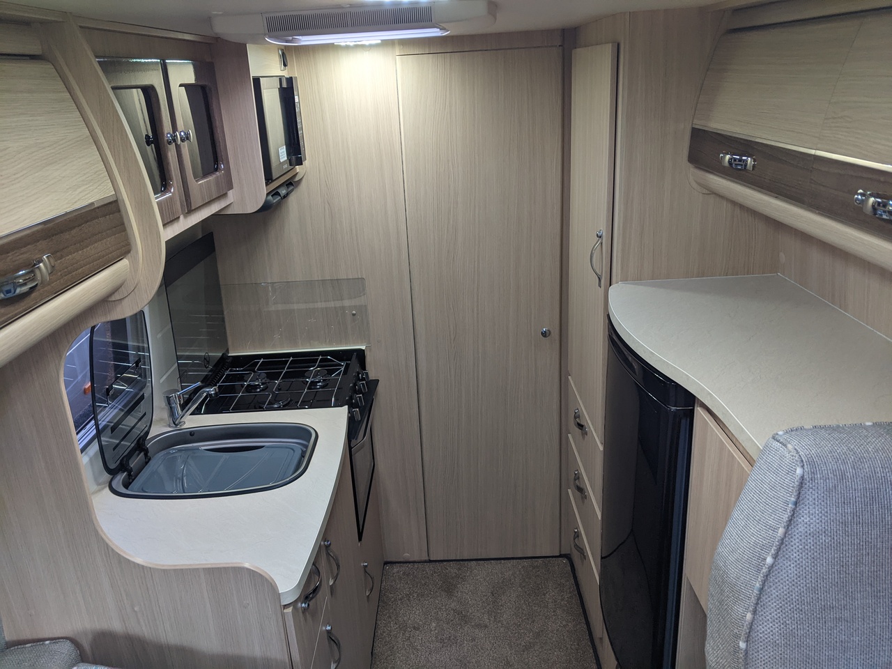AUTO SLEEPERS KEMERTON XL