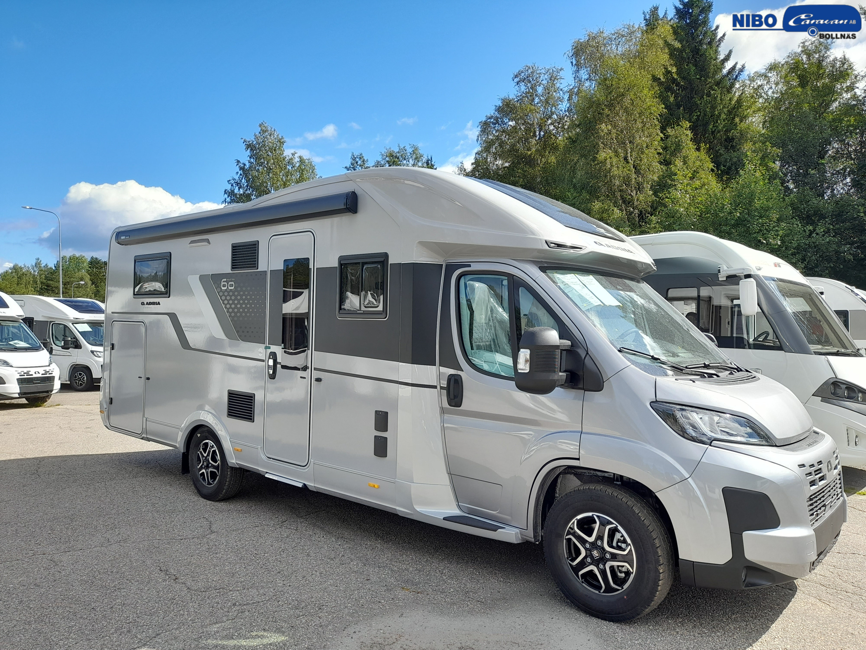 Adria Coral Supreme 670 DL 140BHP