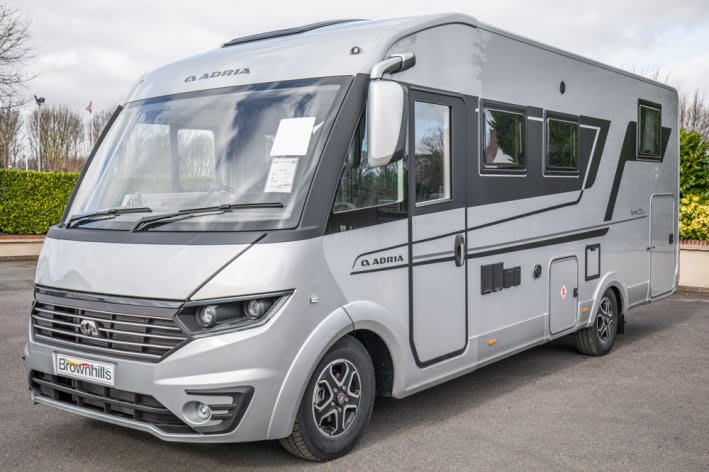 Adria Sonic Supreme 700 DL 180BHP Auto