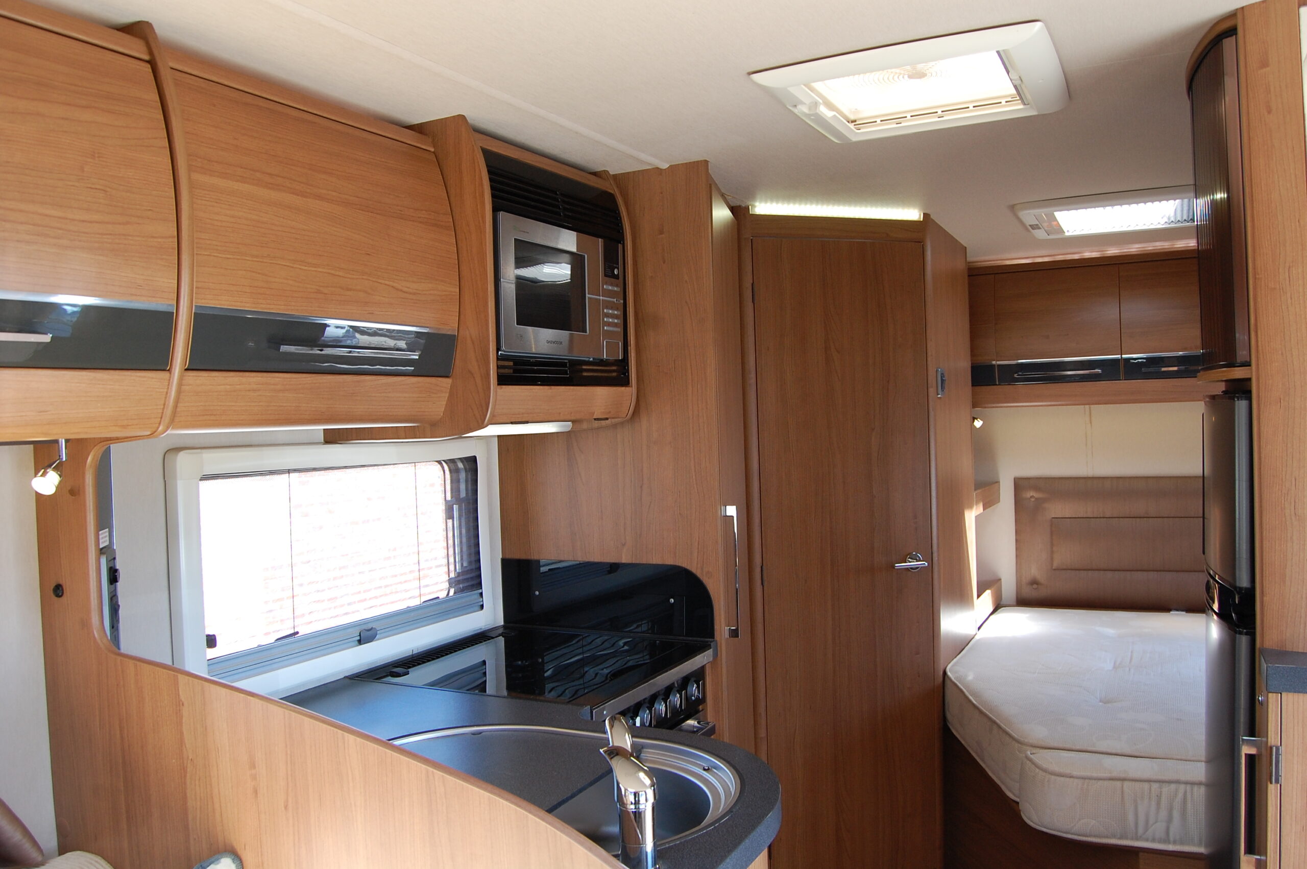 2016 Fiat Ducato Auto-Trail Tracker RS 2-Berth End-Washroom Motorhome