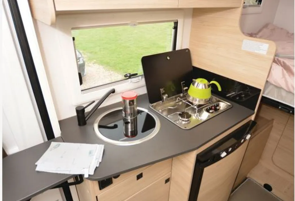 Chausson First Line 650 6 travelling belts MOT JUNE 2027