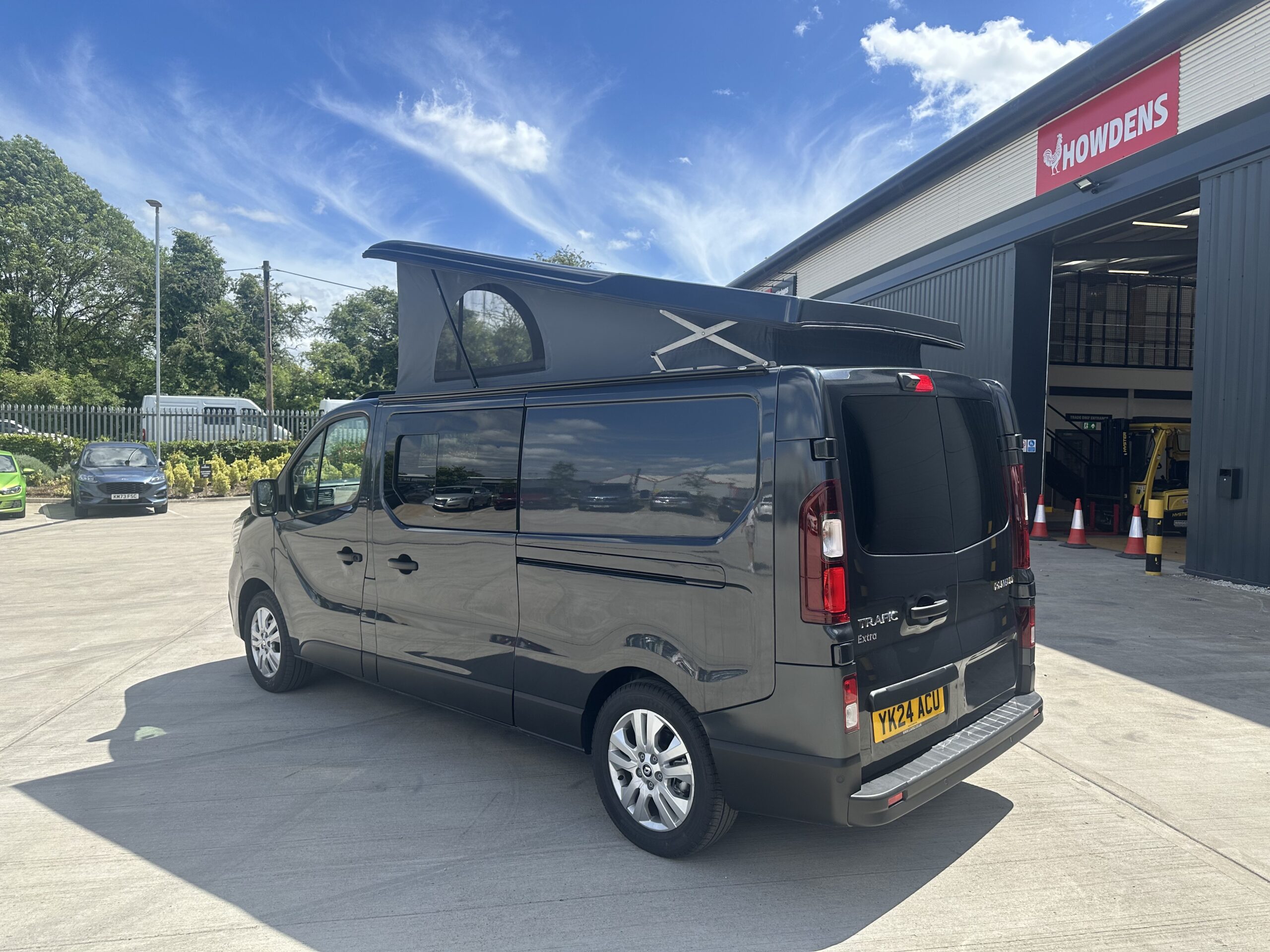 Renault Generic Renault Trafic Conversion