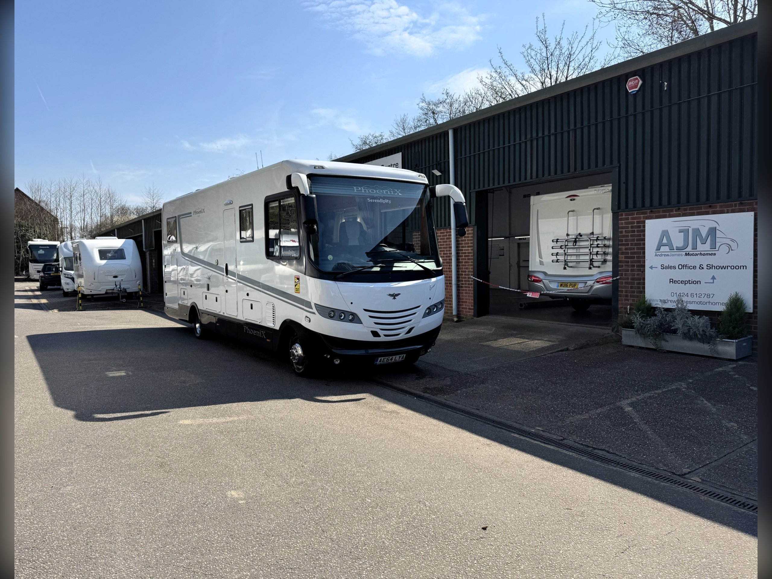 PhoeniX Liner