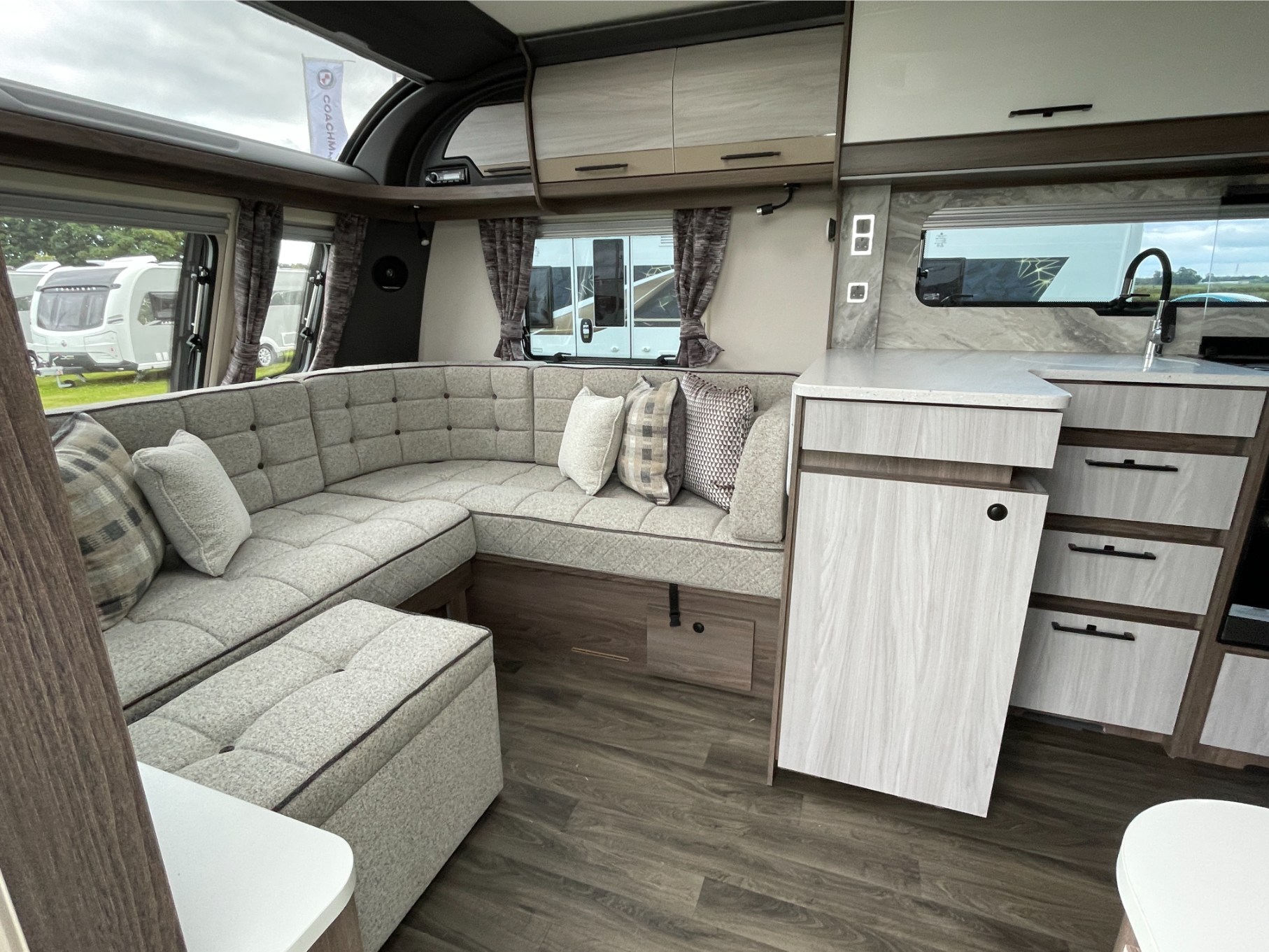Coachman Lusso III