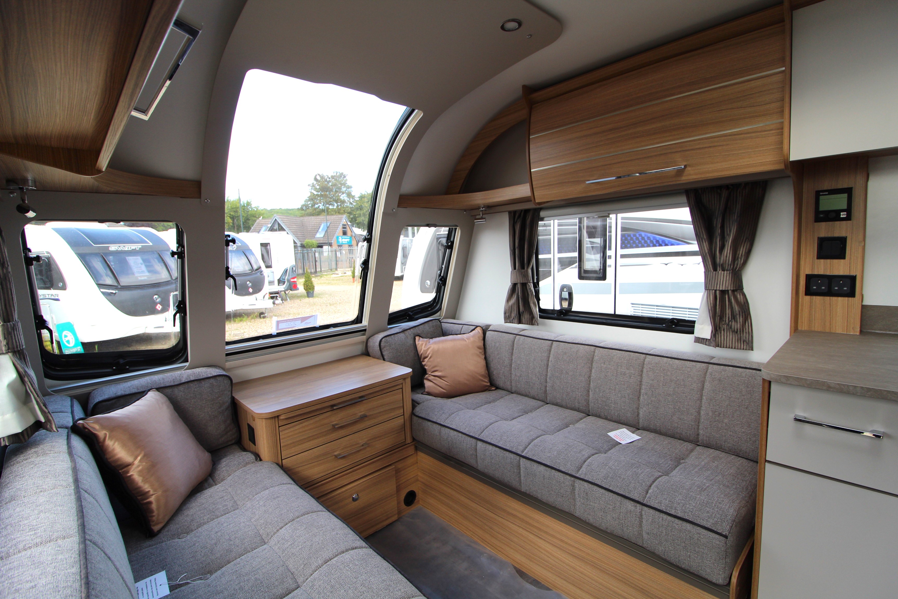 Bailey Phoenix Gt75 640