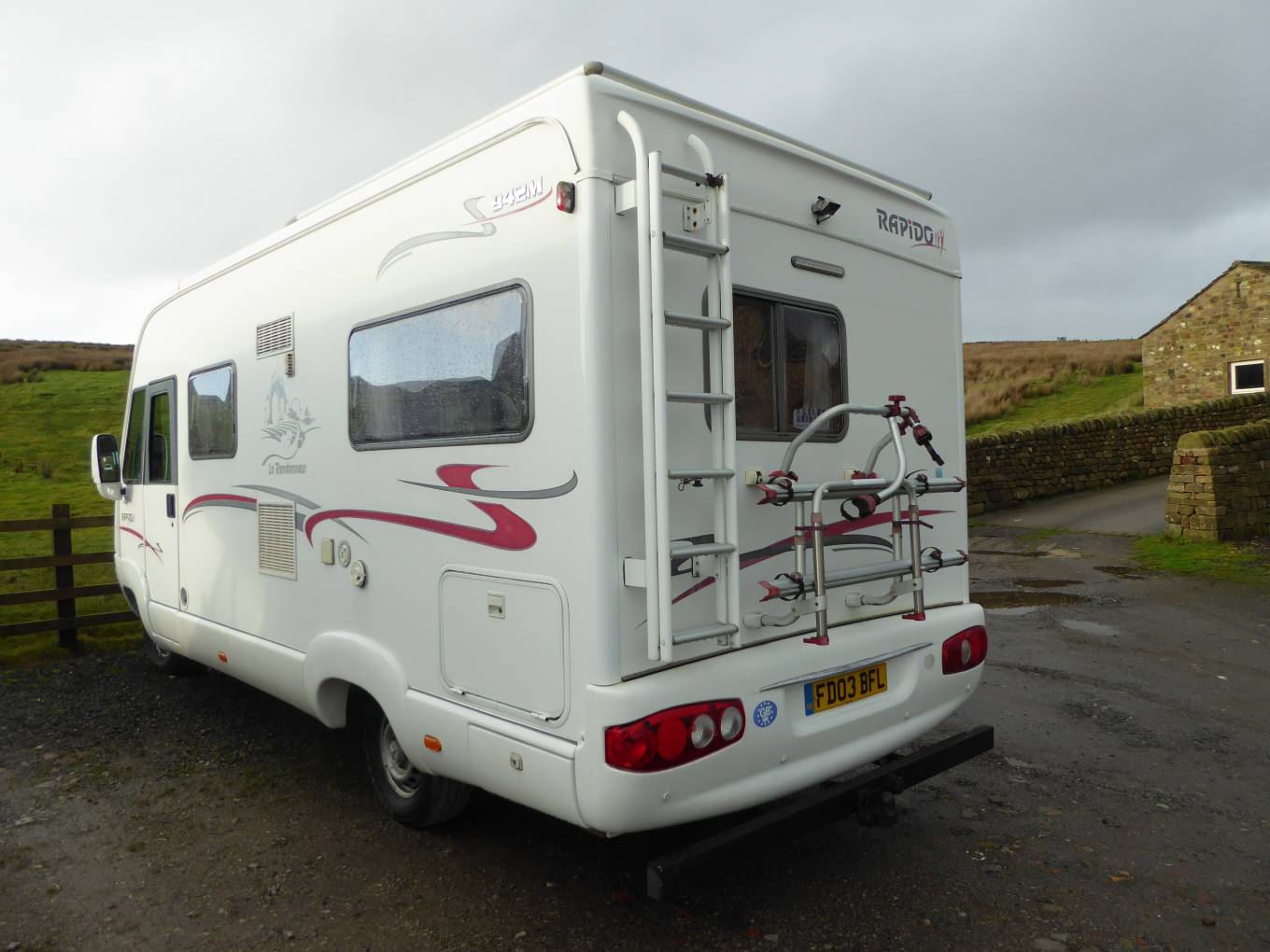 2003 Rapido Series 9M 942M