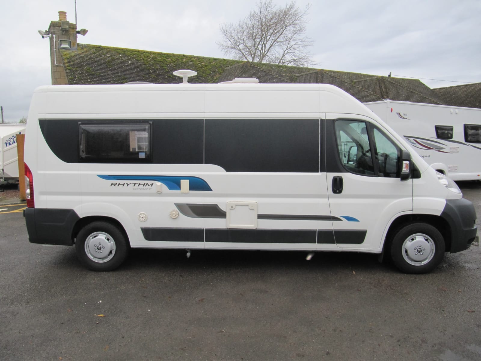 Autocruise Rhythm NEW MOT. Air conditioning. Cruise control